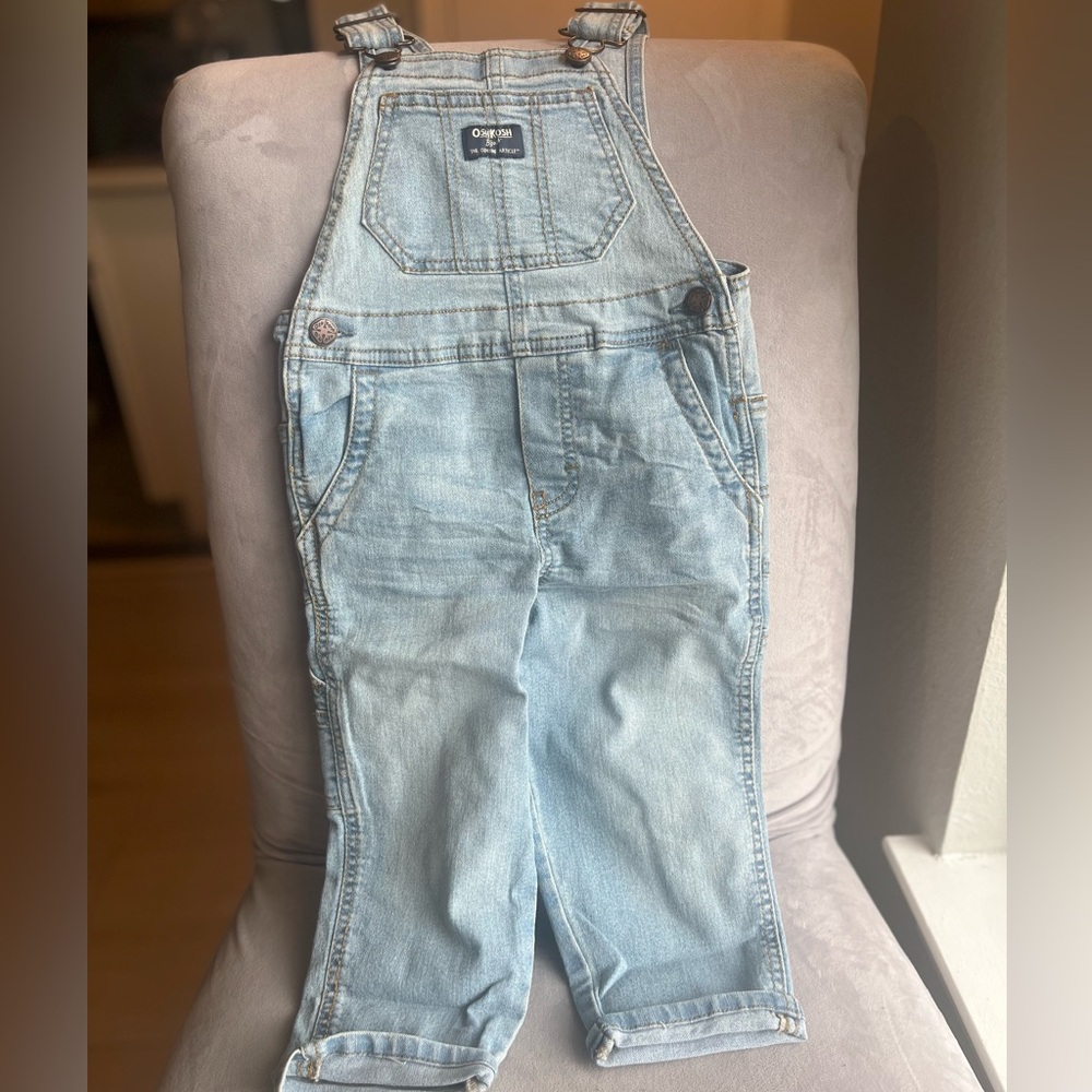 OshKosh B'gosh Classic Blue Overalls‎ new without tags